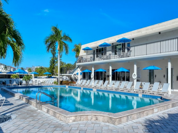 Siesta Key Vacation Condo Two Bedrooms Sleeps Four